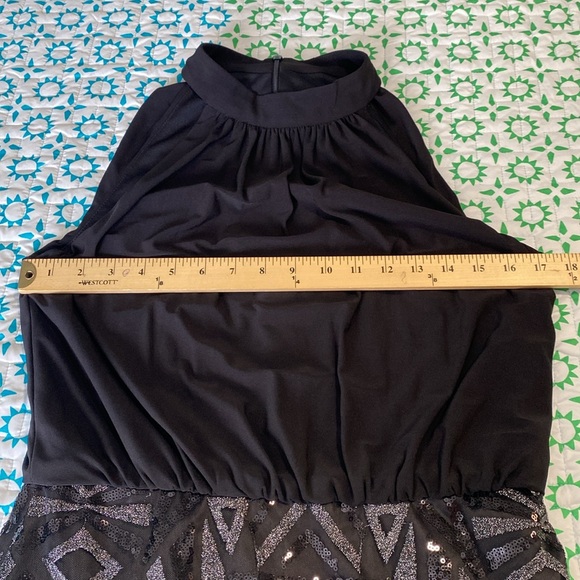 Vince Camuto Black Sequin Sleeveless Cocktail Dress Size 10 Blouson Halter - Picture 9 of 14